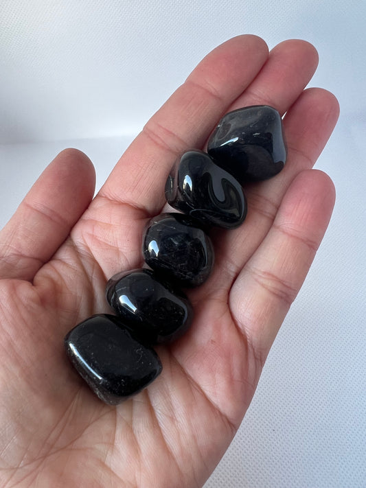 Black Onyx Tumbled Stone