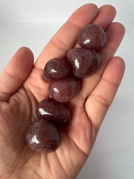 Red Aventurine Tumbled Stone